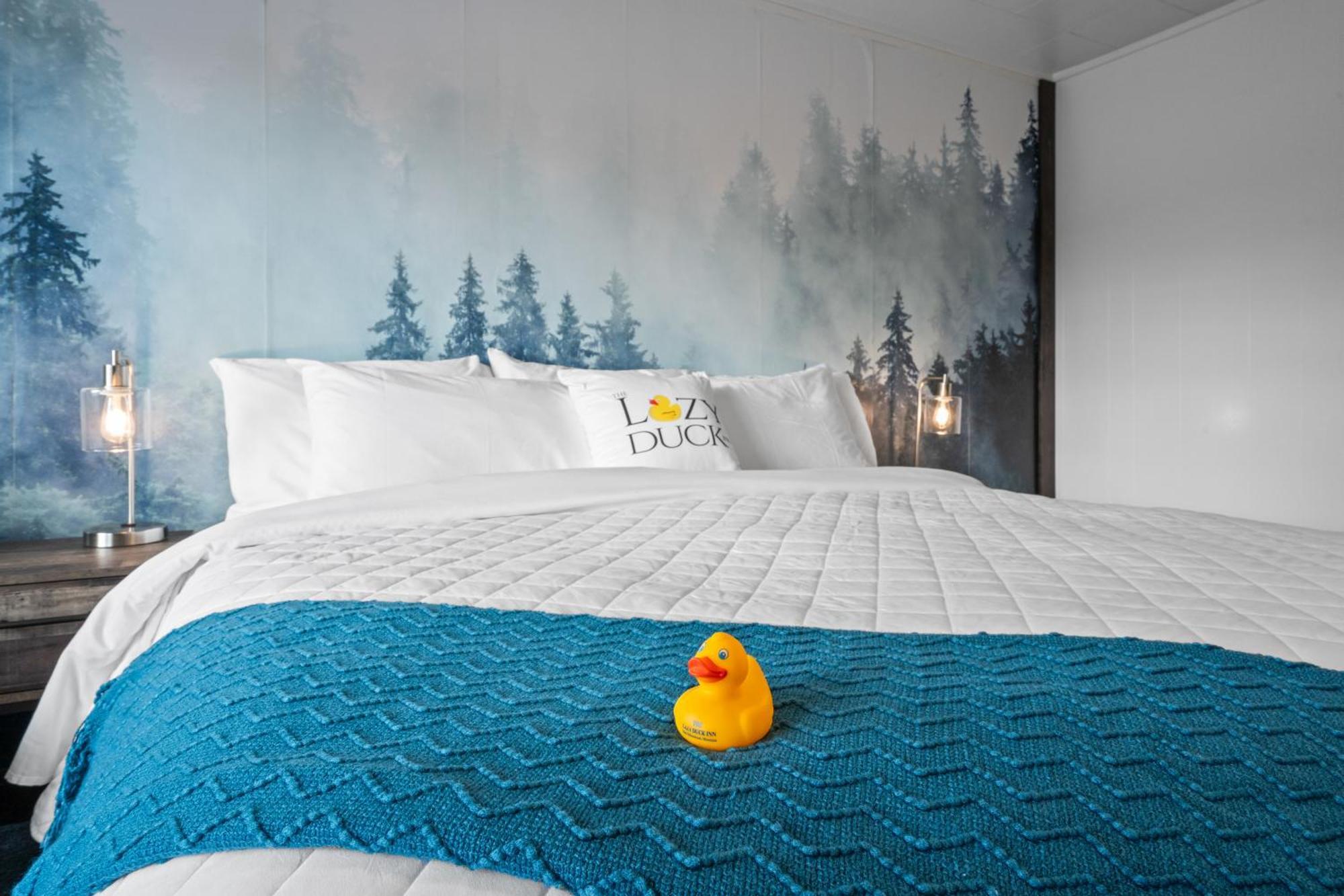 Lazy Duck Inn 웨스트 엘로스톤 외부 사진