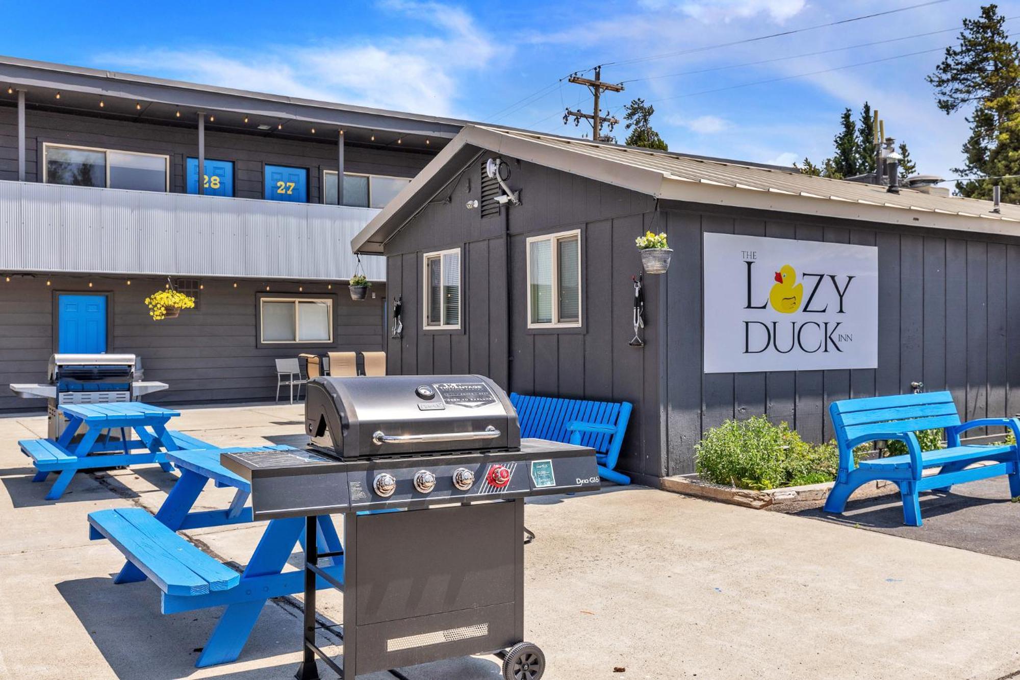Lazy Duck Inn 웨스트 엘로스톤 외부 사진