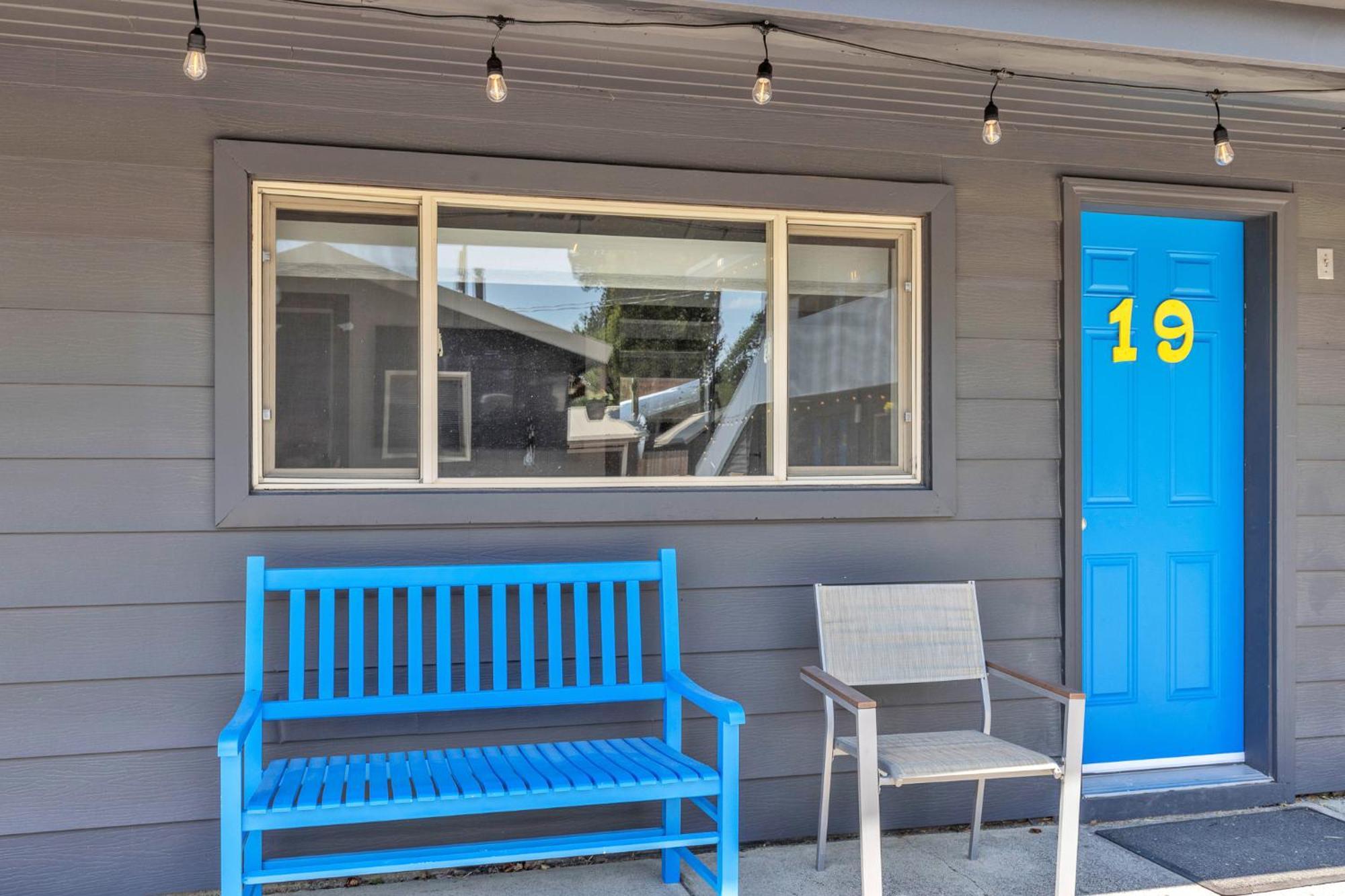 Lazy Duck Inn 웨스트 엘로스톤 외부 사진