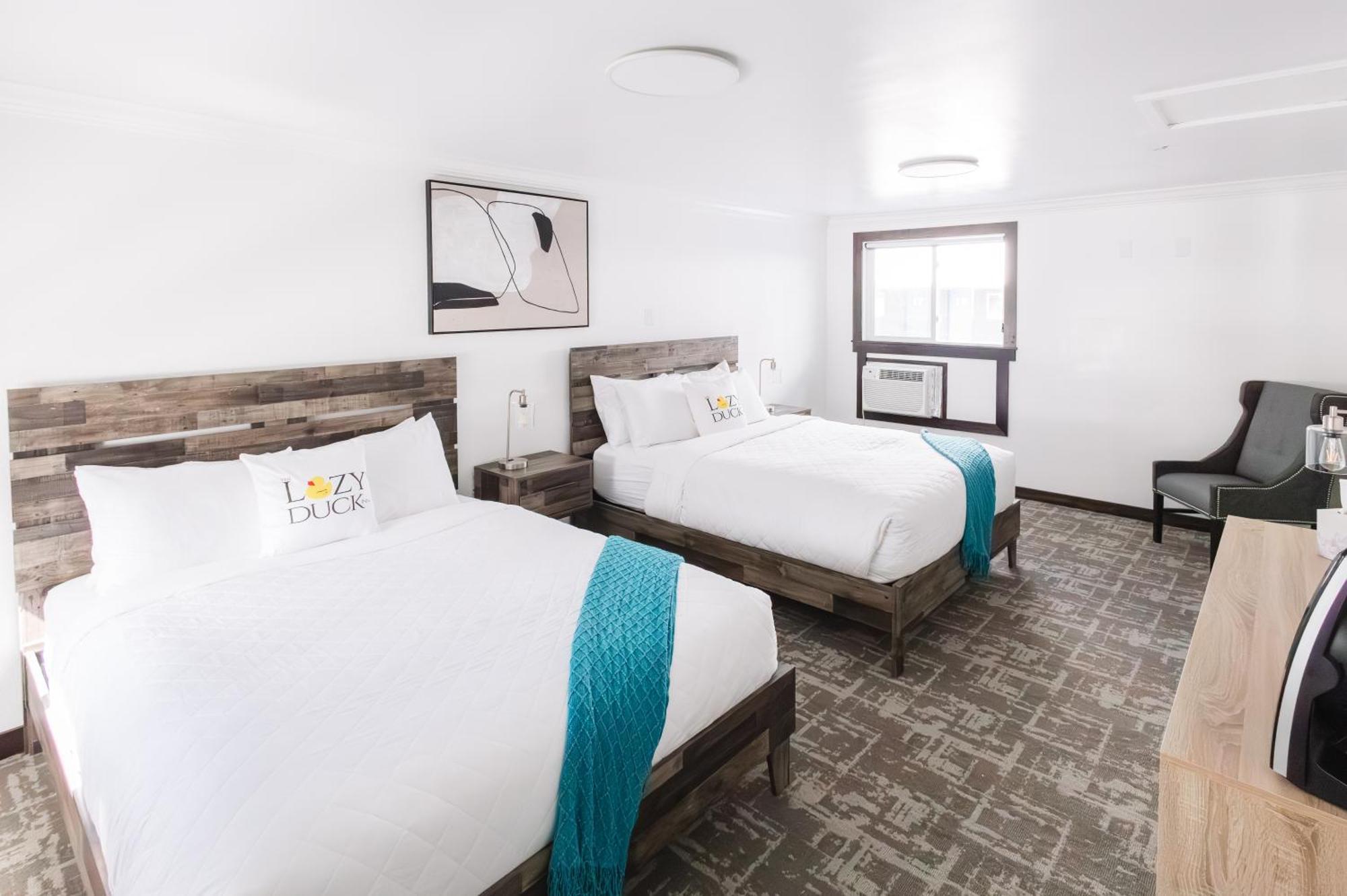 Lazy Duck Inn 웨스트 엘로스톤 외부 사진